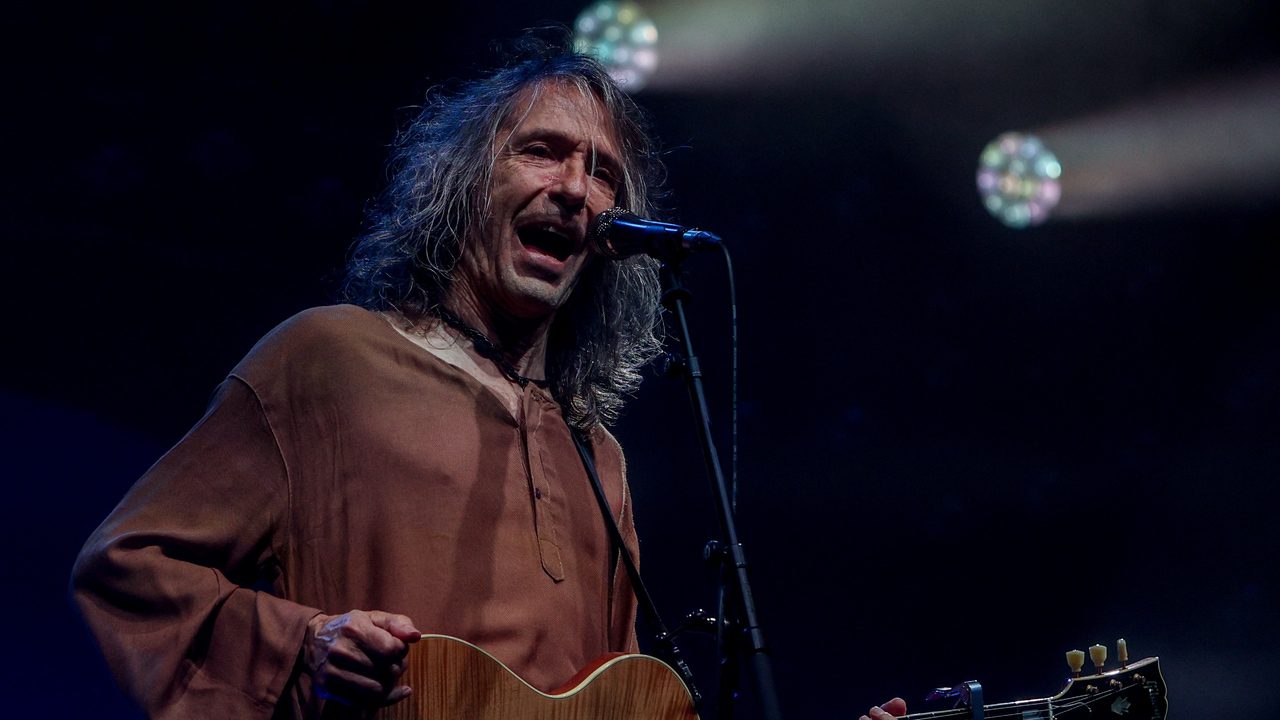 Muere Robe Iniesta, líder de Extremoduro, a los 63 años