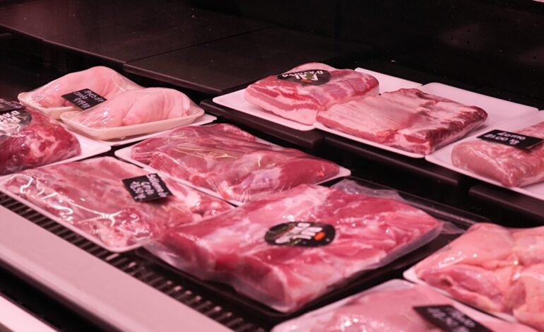 Los cerdos de las granjas próximas al brote de peste porcina en Cataluña se comercializarán en toda España