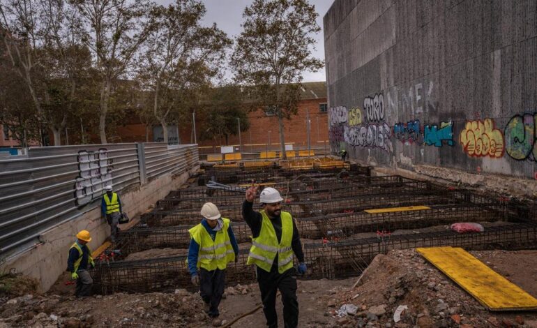 ¿Por qué nadie quiere ser albañil ni con sueldos de 2.500 euros?