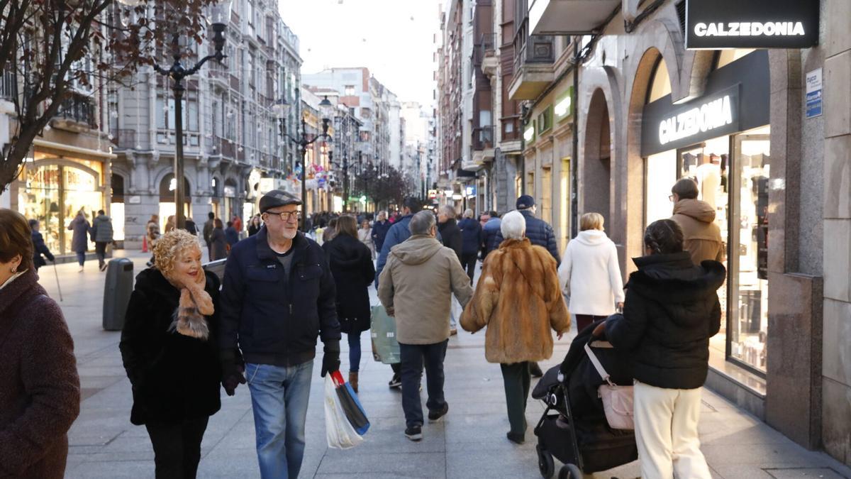 el gasto de casi 800 euros que van a tener que desembolsar los asturianos en las próximas semanas