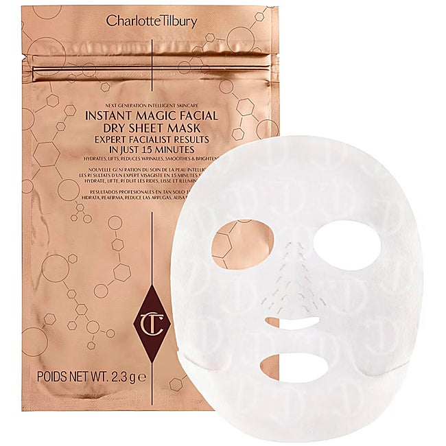 Mascarilla facial en hoja seca Instant Magic de Charlotte Tilbury.