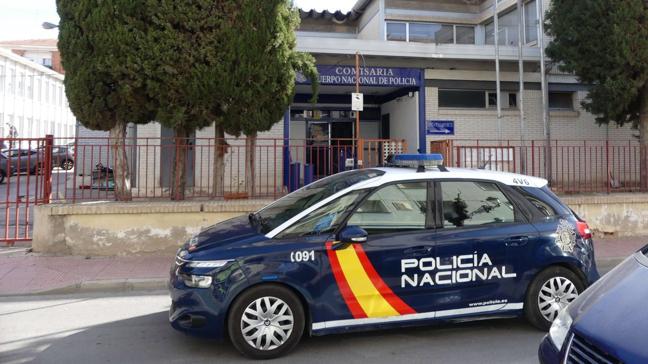 Prisión provisional para un cirujano acusado de violar a una paciente sedada en un quirófano en Murcia