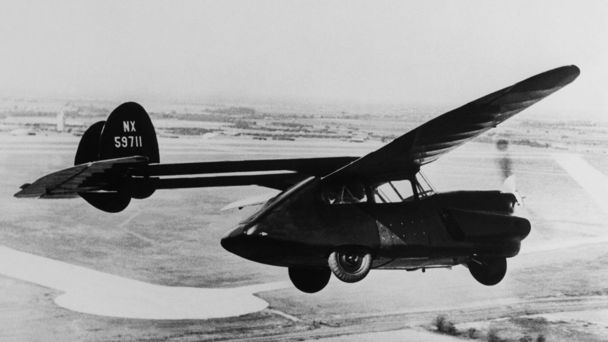 Muchas marcas de coches construyen o han construido aviones: algunas ni se te pasarían por la imaginación