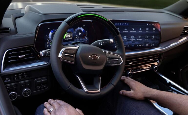 De los 50 coches que permiten circular sin manos en el mundo, solo hay uno que se vende en España