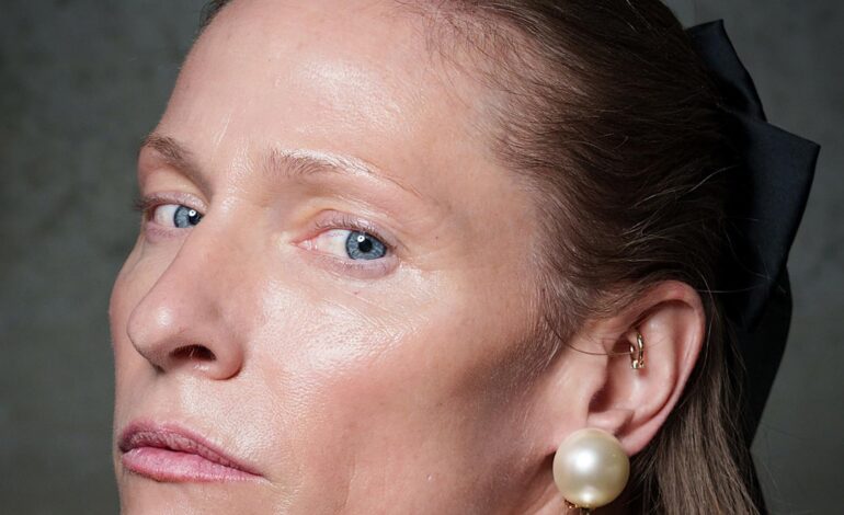 Los mejores contornos de ojos con retinal para usar a los 45