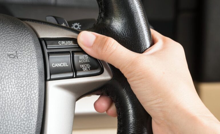 Es una de las ayudas a la conducción más usadas y cómodas, pero esconde un riesgo que conviene conocer