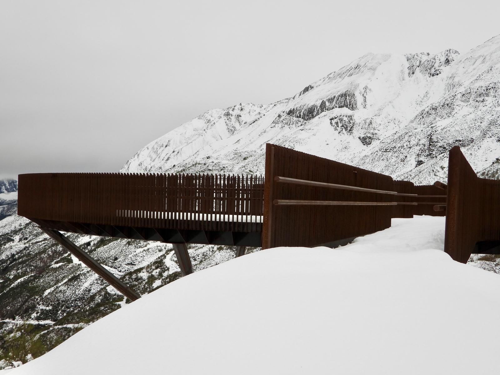 EN FOTOS: La imagen navideña que luce Somiedo, uno de los principales destinos del puente festivo en Asturias