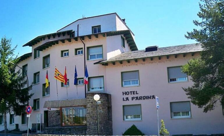 Hemos pedido ser hostal y tampoco hemos podido