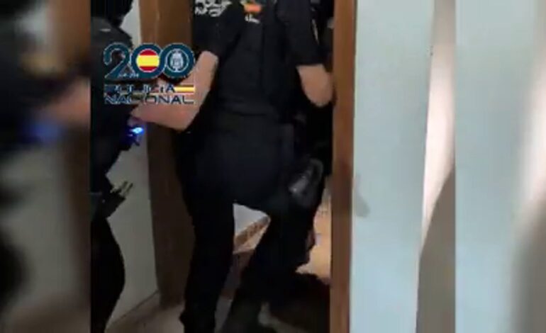 Un detenido en Canarias por la estafa de más de 90.000 euros en la compraventa de viviendas mediante pujas