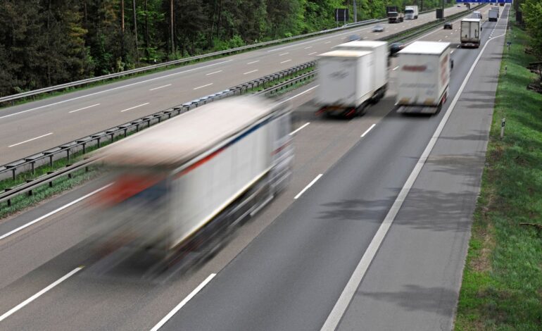 35.000 conductores marroquíes se preparan para cubrir plazas de camioneros y en autobuses de viajeros