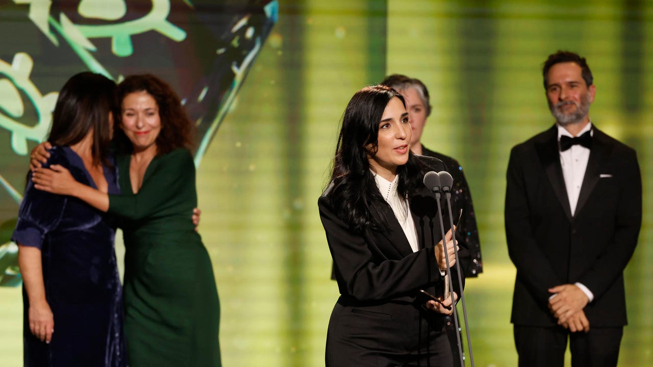 ‘Los Domingos’, de Alauda Ruiz, triunfa en unos reivindicativos Premios Forqué que piden más apoyo para la industria