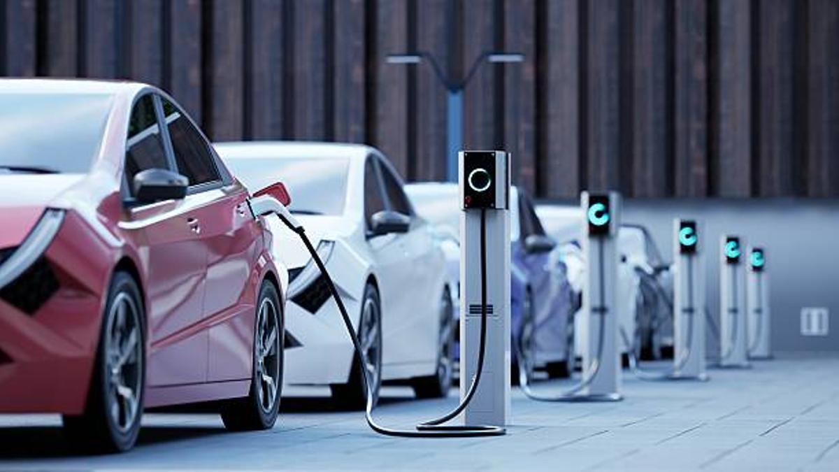 China afirma que se han reanudado las negociaciones con la UE sobre los aranceles de coches eléctricos chinos