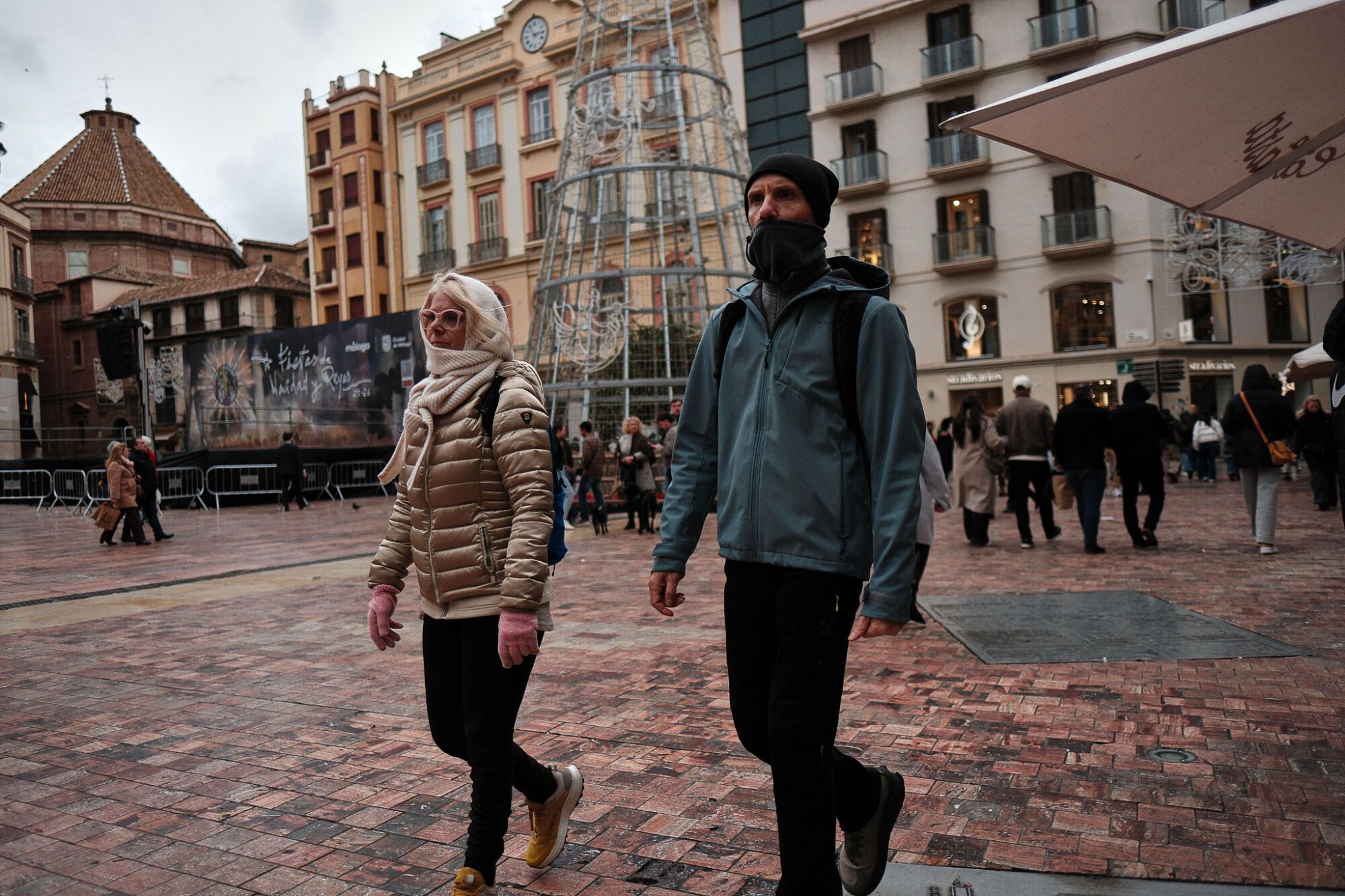 Málaga sufre los efectos del viento y la lluvia durante la alerta naranja