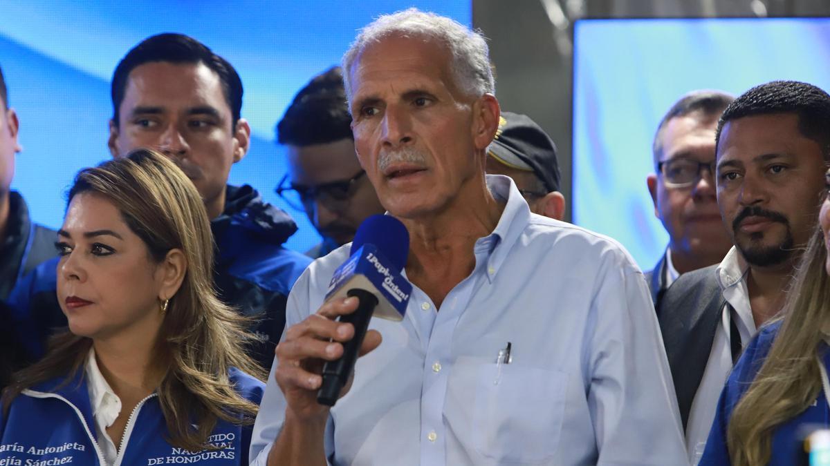 Trump acusa al Gobierno de Honduras de tratar de «cambiar los resultados» de las elecciones y reclama la victoria de su candidato, ‘Tito’ Asfura