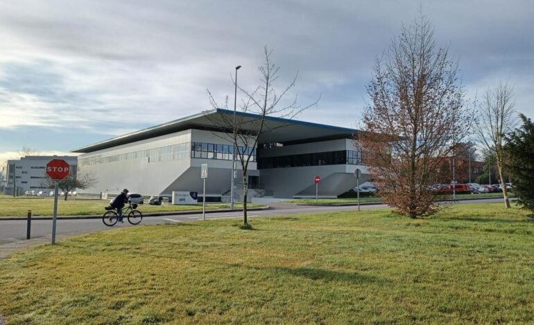 así es el líder en alumbrado de emergencia que tiene cinco edificios en el Parque Tecnológico de Asturias, en Llanera