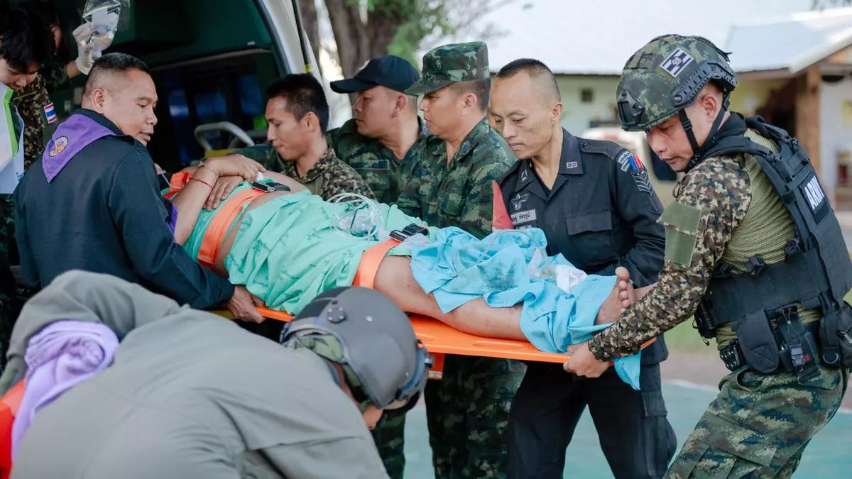 Al menos cinco muertos y una decena de heridos en enfrentamientos entre Tailandia y Camboya