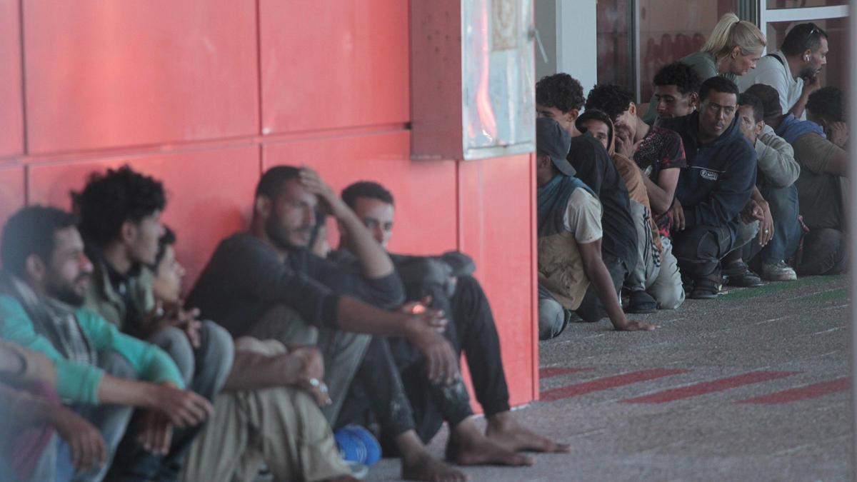 CRISIS MIGRATORIA GRECIA| Hallados 17 migrantes muertos en un bote a la deriva cerca de las costas de Creta