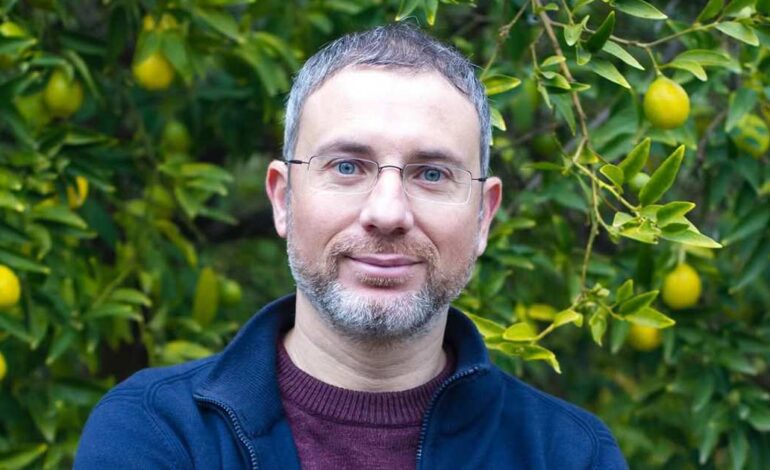 Las plantas me dan su belleza y alegría de vivir; me enseñan paciencia, a observar y que siempre hay esperanza