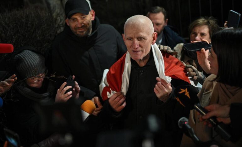 INDULTOS BIELORRUSIA | Lukashenko indulta a 123 presos, entre ellos el Nobel de la Paz Ales Bialiatski y líderes opositores, tras un acuerdo con EEUU