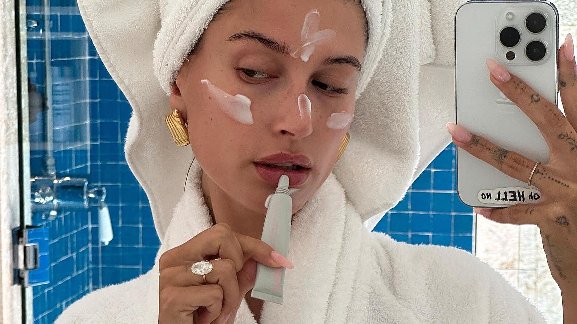 Errores al desmaquillarte que están dañando tu piel sin saberlo