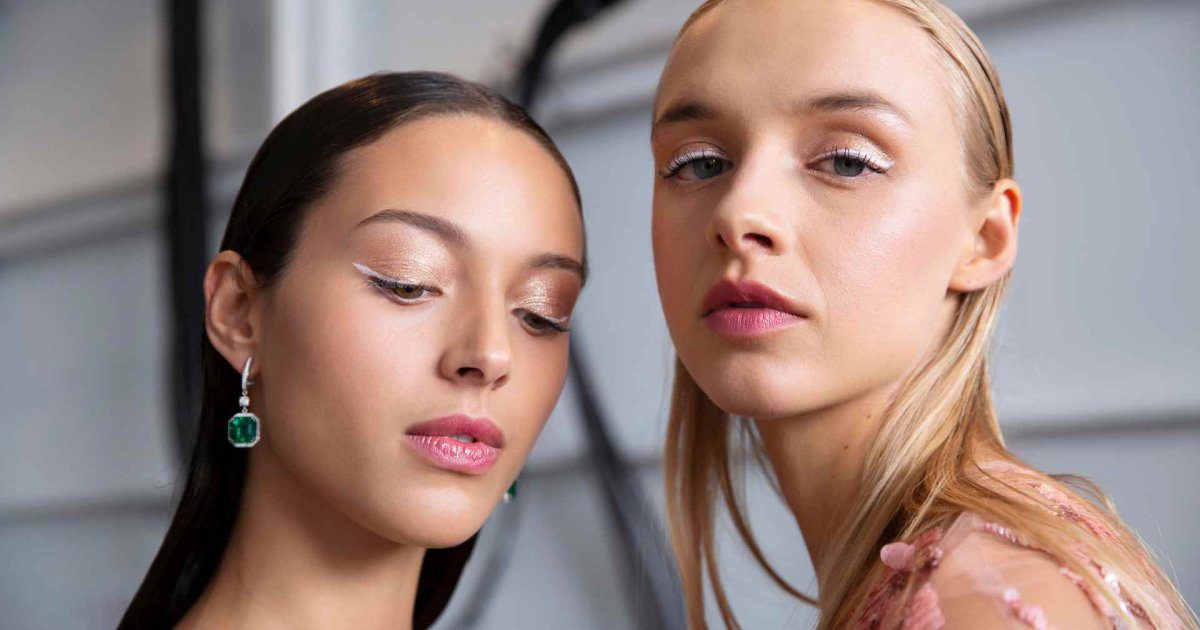 Desde que mi maquilladora de confianza me recomendó hacerme el eyeliner blanco para agrandar mi mirada no paro de recibir cumplidos