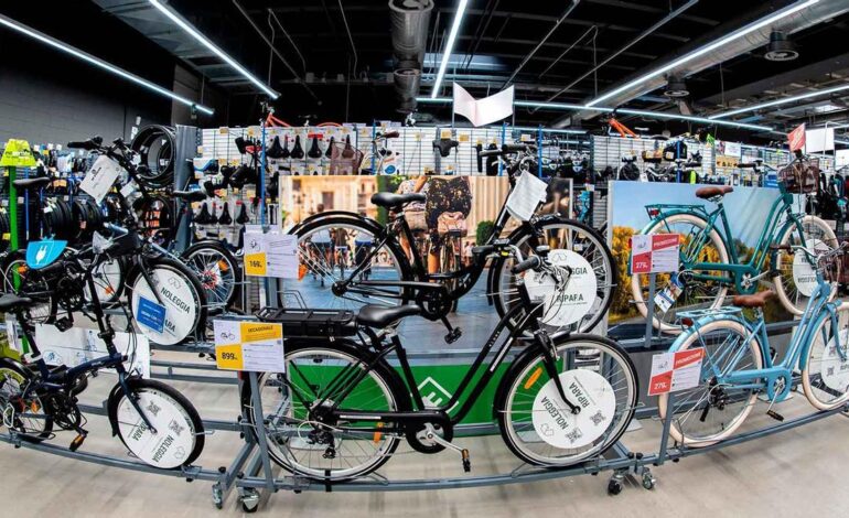 Corre a Decathlon para conseguir la nueva bicicleta eléctrica urban plegable que tiene una rebaja de 2.400 euros por tiempo limitado