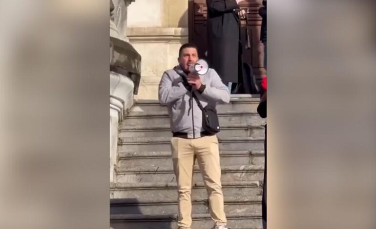 AUTÓNOMOS MANIFESTACIÓN BILBAO | Un autónomo se hace viral al estallar en una manifestación de Bilbao: «¡Estamos hartos, basta ya!»