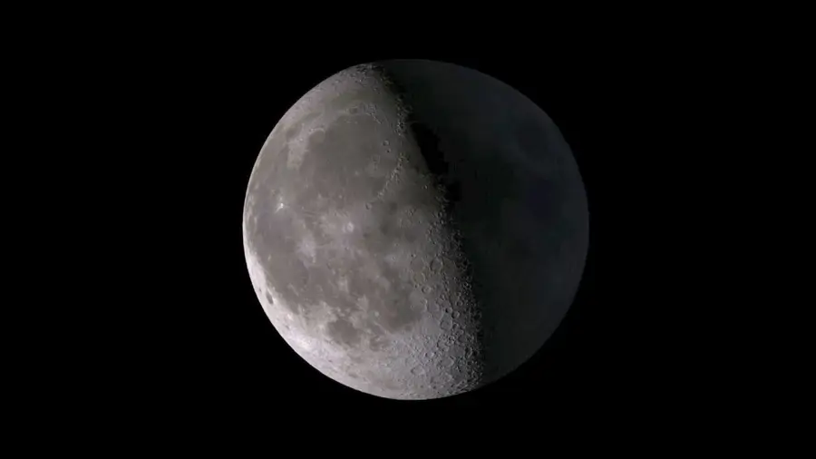 Fase lunar del miércoles 10 de diciembre de 2025: Luna gibosa menguante