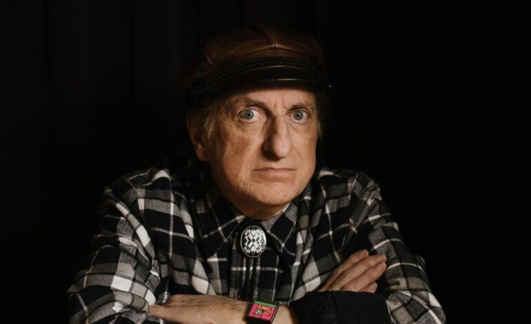 Javier Gurruchaga vuelve a los escenarios en Madrid: «¿Somos ahora más libres que en el 79? No. Ahora te lo piensas todo dos o tres veces. Y si no, no trabajas»