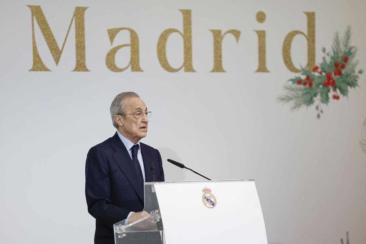 El presidente del Real Madrid, Florentino Pérez, interviene en la copa de Navidad del equipo, este lunes en Madrid.