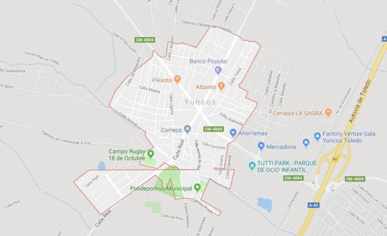 Dos niños y una mujer son atropellados por un turismo en una calle de Yuncos