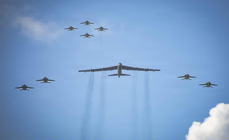 EEUU confirma y defiende el segundo ataque contra una embarcación en el Caribe tras observar supervivientes