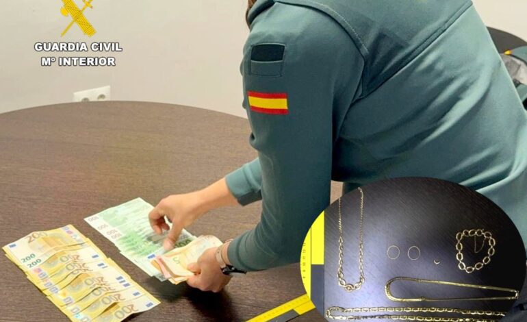 Detenido en Castro un falso instalador de telecomunicaciones por robar joyas y 8.400 euros a una mujer de 82 años