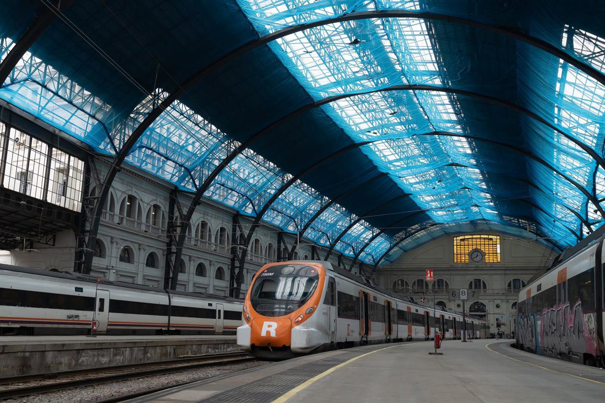 Restablecido el servicio en la R6 y R60 de FGC entre Masquefa y Piera (Barcelona) tras el corte