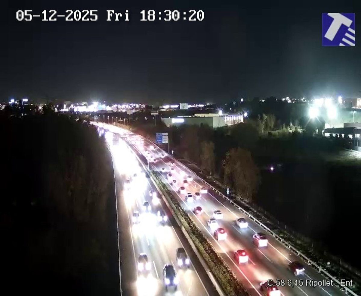 101.000 coches salen del área de Barcelona hasta las 18 horas de este viernes, un 22% de lo previsto