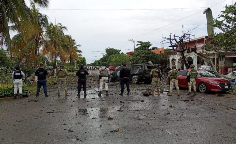 Al menos dos muertos y siete heridos por la explosión de una bomba en Michoacán (México)