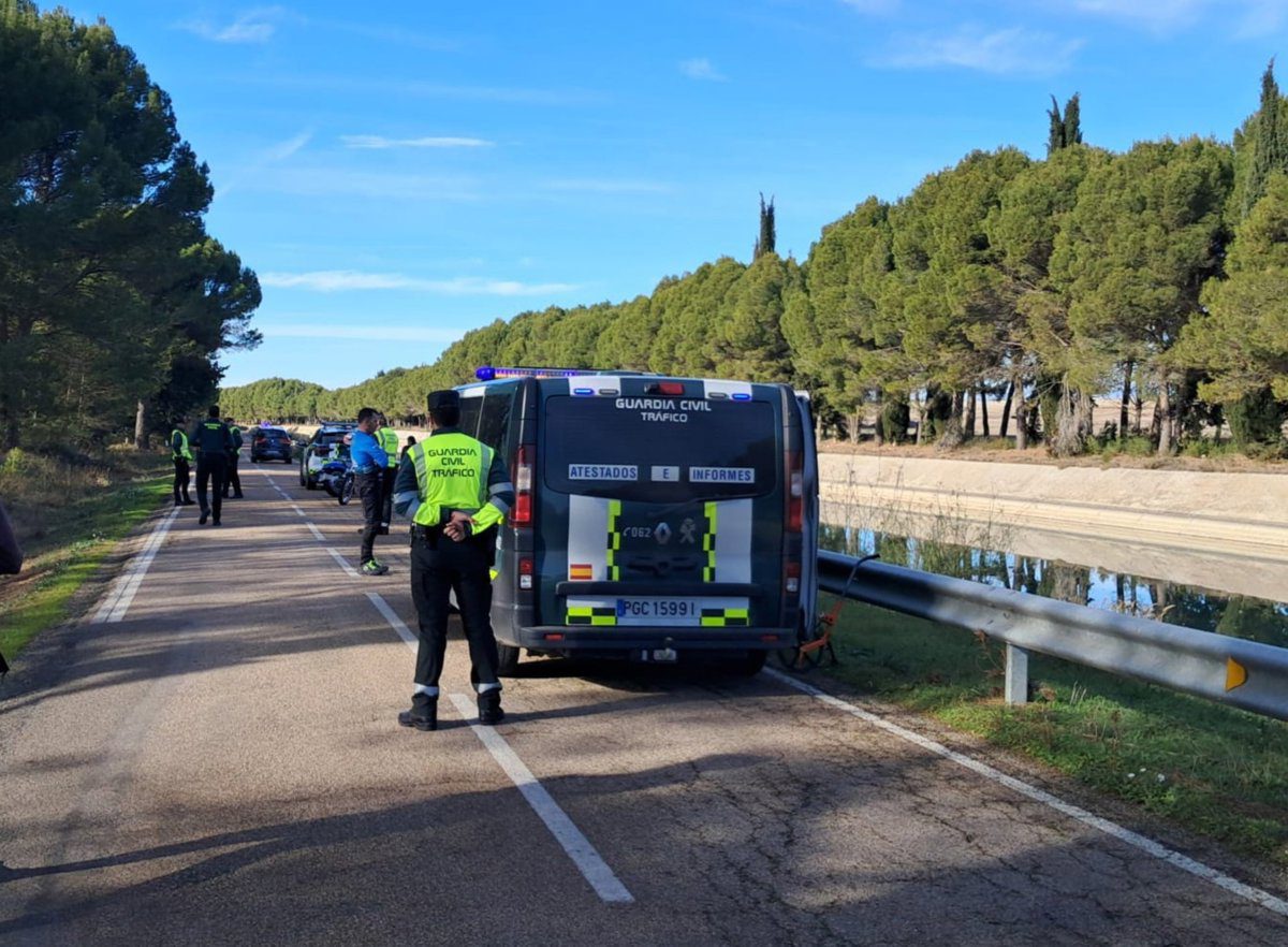 Fallece el conductor de una motocicleta tras colisionar contra un turismo en una vía secundaria en Almudévar (Huesca)