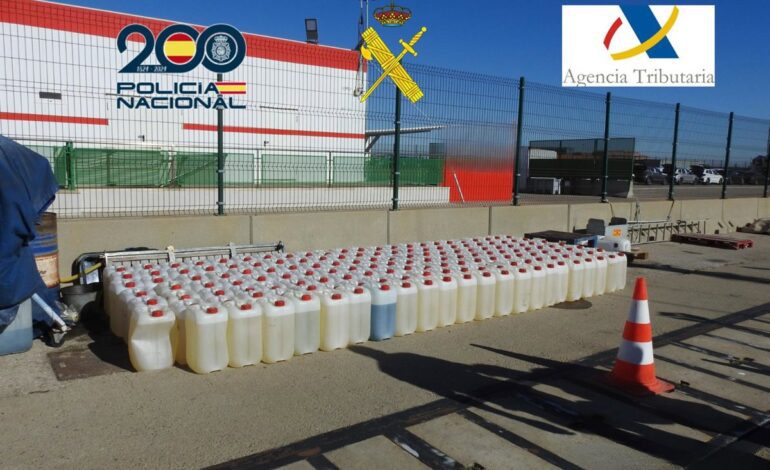 Intervenidas en San Fernando (Cádiz) 360 garrafas de gasolina para narcolanchas con cinco detenidos y dos investigados