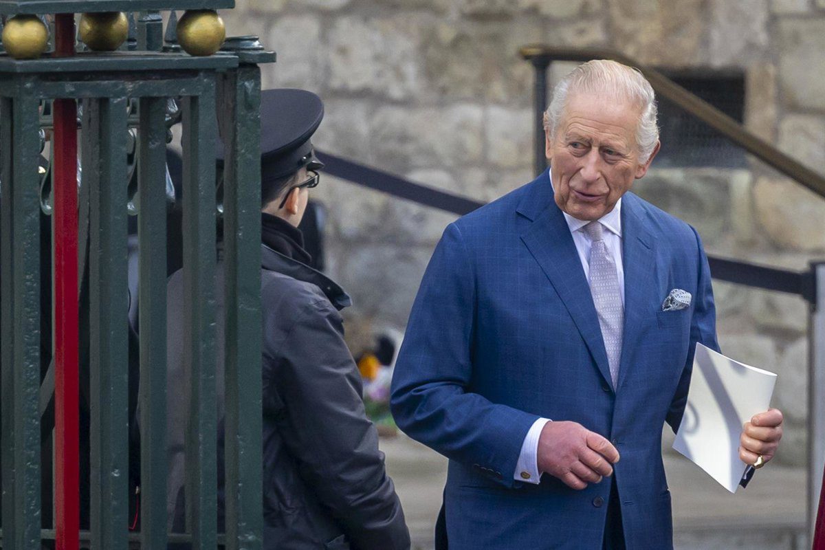 Carlos III anuncia que podrá reducir su tratamiento contra el cáncer el próximo año