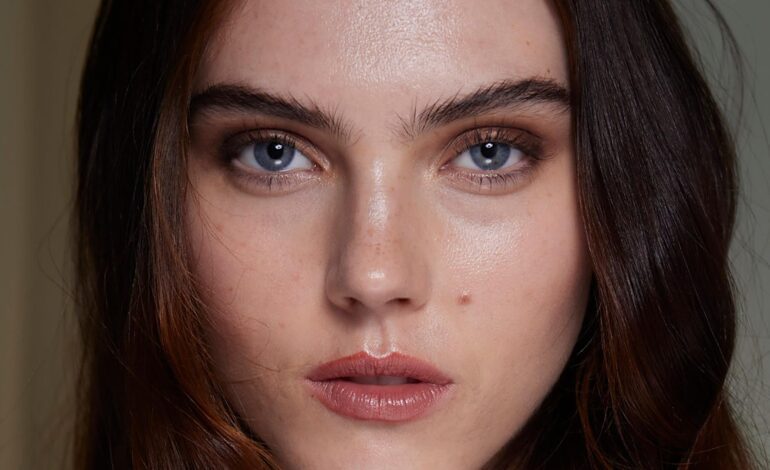 Trucos y productos para controlar las pieles grasas