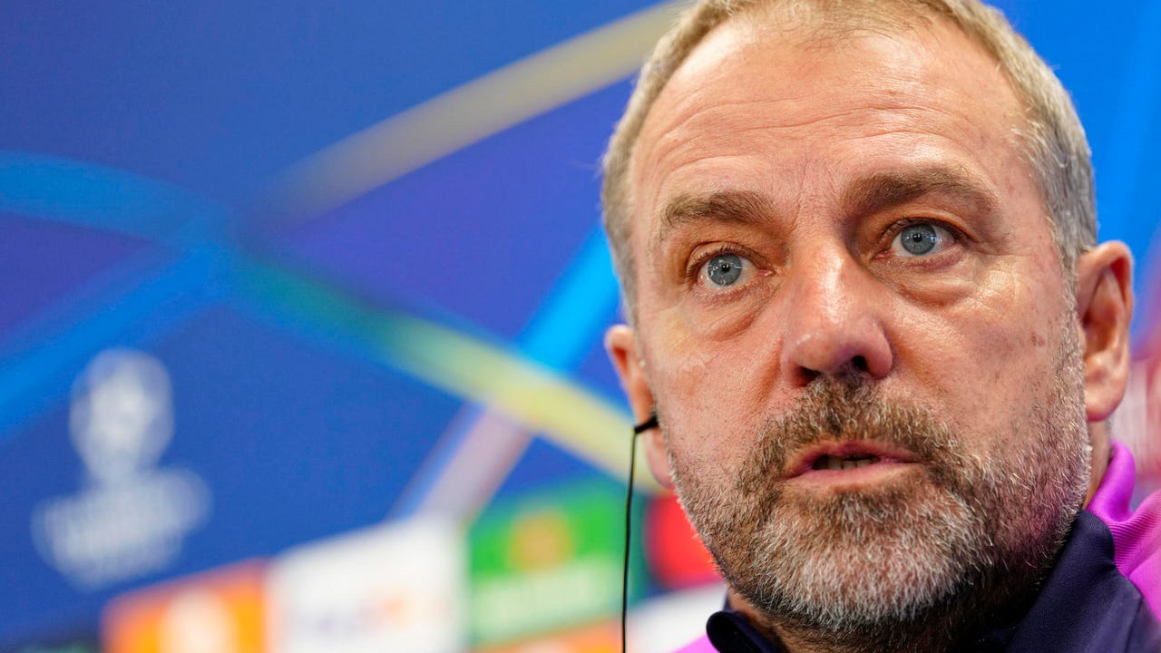 Flick se enteró del pinchazo del Madrid ante el Celta en la cama: «Recibí un whatsapp»