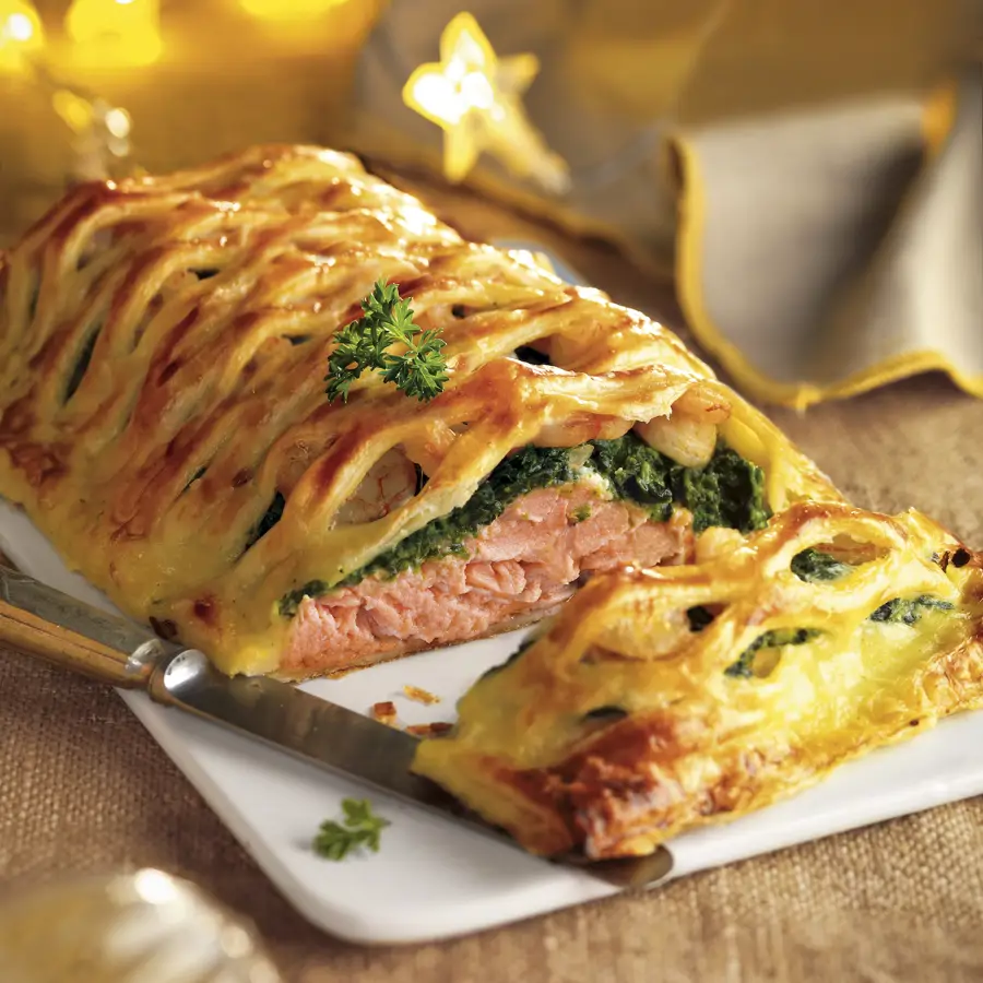 Hojaldre de salmón y gambas 00445296