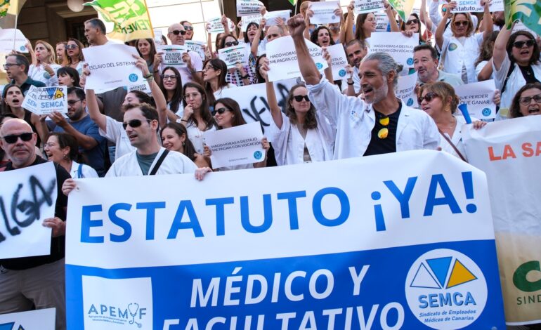 Médicos de toda España afrontan 4 días de huelga para retomar la protesta por el estatuto marco aprobado por el Ministerio de Sanidad