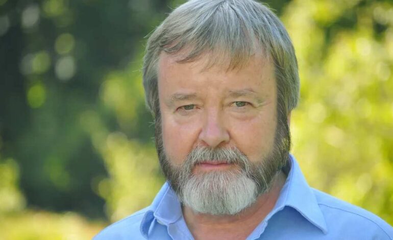 «El hemisferio izquierdo solo quiere manipular el mundo; el derecho nos ayuda a entenderlo”