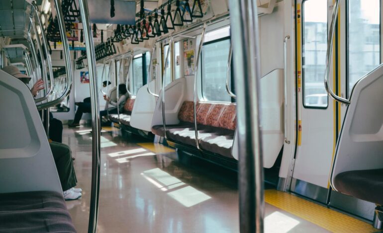 Vi a la chica tumbada con señas de dolor