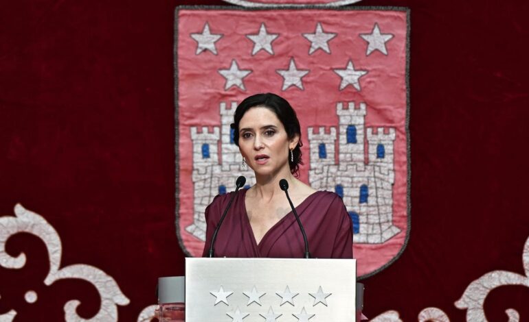 El Gobierno de Ayuso pagó 2.354 millones más de lo presupuestado a Quirón y Ribera Salud en sus seis años en el poder