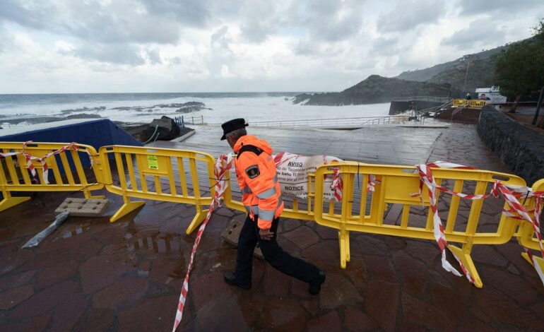 Emilia golpea con fuerza a las Islas Canarias y deja más de 200 incidencias en el peor día de la borrasca