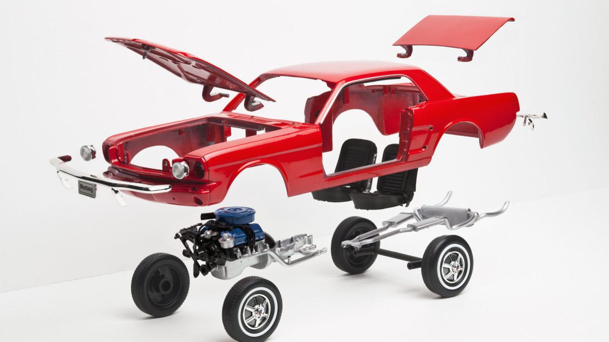 Las maquetas de coches para montar no son solo para niños y pueden ser un buen entretenimiento para estas Navidades