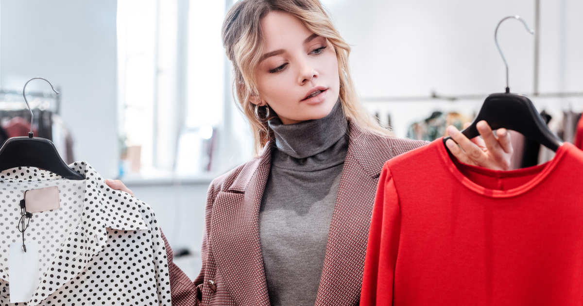 ¿Hay que lavar la ropa nueva antes de ponérsela? El doctor Oriol Vernetta nos da las claves para evitar riesgos y cuidar nuestra piel