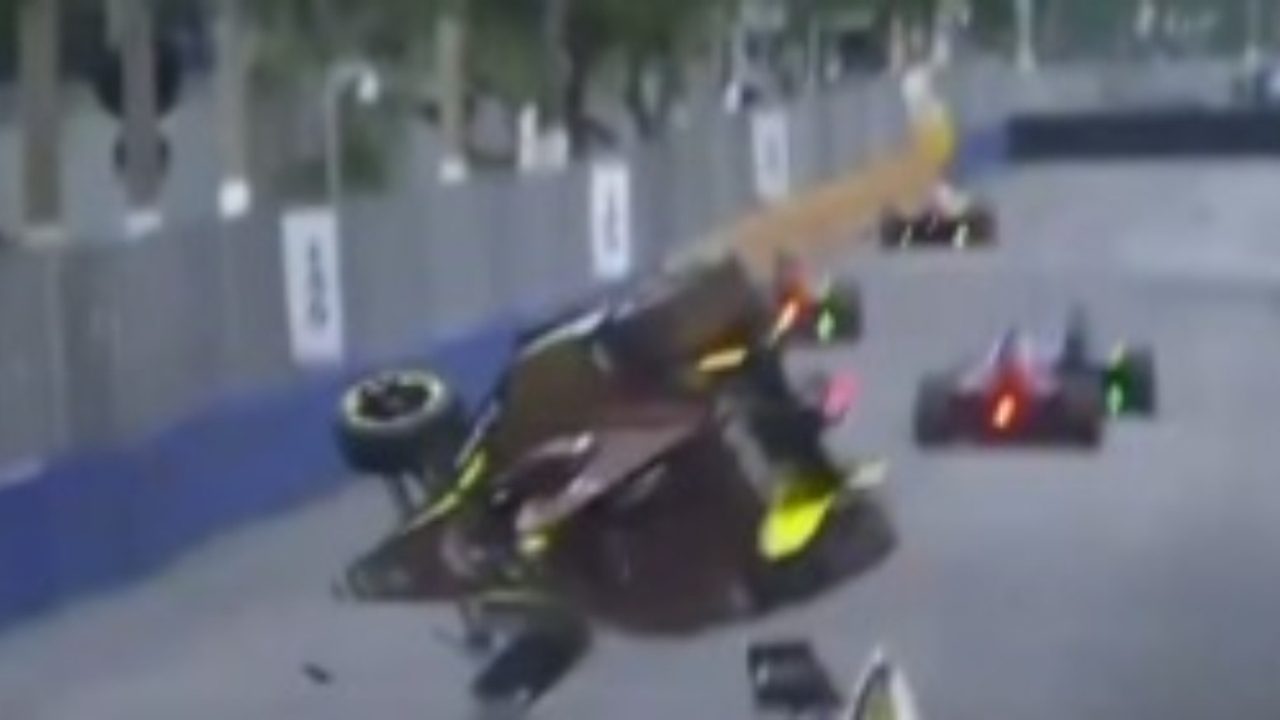 ¡Pelos de punta! El escalofriante accidente del español Pepe Martí en su debut en Fórmula E